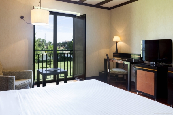 AC Hotel Palacio de Santa Ana